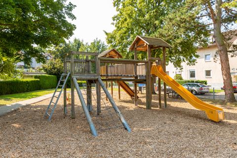 Kletter- und Rutschenbereich des Spielplatzes "Großer Garten"